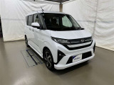 広々とした車内空間に優れた燃費性能。更にデザインも上質で人気のお車です!