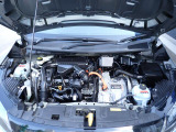 エンジンルームもきれいですよ。機関機構系も良好です。納車前に点検整備も行います。エンジンオイル・オイルフィルター等は交換致します。