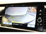 バックカメラが装備されており、後方の安全確認はもちろんのこと狭い場所での駐車や雨の日・夜間など視界の悪いコンディションでのストレスの軽減にもなります!