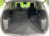後席を格納すると、これだけの広さが!シーンに合わせたシートアレンジで、大きな荷物も積むことが出来ます♪