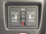 【両側パワースライドドア】スマートキーや運転席のスイッチで後席両側スライドドアの開閉が可能♪電動だから力を入れてドアを開ける必要が無く、小さなお子様でも簡単に開け閉めでき快適です♪
