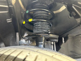 お車を安心してお乗りいただく為には、足回りの定期点検が欠かせません。サービスサポート(有償保証)では無料点検もご提供しており、安心のカーライフをお過ごしいただけるサポート体制が整っています。