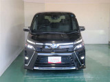 明度の高いLEDヘッドライトで、夜間の運転も安心です。