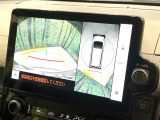 【パノラミックビューモニター】専用のカメラにより、上から見下ろしたような視点で360度クルマの周囲を確認することができます☆死角部分も確認しやすく、狭い場所での切り返しや駐車もスムーズに行えます。