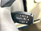 【レーダークルーズコントロール】高速道路での長距離走行が楽に!!自動で速度を保つクルーズコントロールが、衝突軽減システムと連携し、前方の車両を感知して車間を保つように速度調節してくれます!!