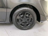 純正スチールホイールキャップ付です!タイヤサイズは185/60R15