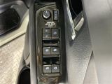 【パワーウインドウ】運転席のスイッチで、各席の窓ガラスの開閉ができます!あると便利ですよね!