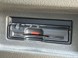 すっきり埋め込み型ETC車載器(高速道路の利用時に 料金所の通過をスムーズに行うために自動で料金を精算するシステム)