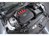 2.0L 直列4気筒DOHCターボ、320ps/40.8kgm、全長&times;全幅&times;全高mm 4200&times;1830&times;1370mm、車両重量 1450kg