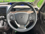 【ステアリングスイッチ】運転中、前方から目線をそらすことなく、オーディオ等の操作が可能な便利機能!安心&快適なドライブを演出してくれます♪