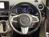 【ステアリングスイッチ】運転中、前方から目線をそらすことなく、オーディオ等の操作が可能な便利機能!安心&快適なドライブを演出してくれます♪
