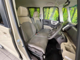 運転席シート廻りは使用感も少なく、良好な状態となっています。丁寧に使われていたことがよくわかりますね。