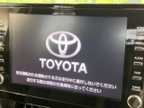 【9インチ ディスプレイオーディオ】大画面ディスプレイへお持ちのスマートフォンと連携して、ナビやbluetoothでの音楽再生が可能です♪デザインはもちろん操作性も良好!別途ナビ機能の取付可能です♪