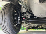 お車を安心してお乗りいただく為には、足回りの定期点検が欠かせません。サービスサポート(有償保証)では無料点検もご提供しており、安心のカーライフをお過ごしいただけるサポート体制が整っています。