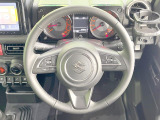 【純正革巻きステアリング】上質な革を使用することで、手にしっかり馴染みとても運転しやすいハンドルです♪