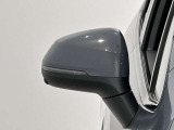 ドアミラーに内蔵されているフラッシャーは視認性も良く安全運転に一役買ってます。