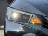 【LEDヘッドライト】とっても明るいLEDヘッドライトが装着されているので、夜の運転も明るく安全です。