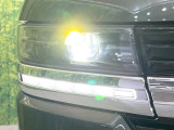 【LEDヘッドライト】悪天候や夜間走行時も良好な視界を確保し安心して運転できる高輝度LEDヘッドライトを装備!点灯速度が早く、消費電力も抑えられています。
