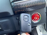 【 スマートキー・プッシュスタート 】鍵を挿さずにポケットに入れたまま鍵の開閉、エンジンの始動まで行えます!//