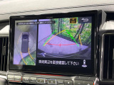 【マルチアラウンドモニター】専用のカメラにより、上から見下ろしたような視点で360度クルマの周囲を確認することができます☆死角部分も確認しやすく、狭い場所での切り返しや駐車もスムーズに行えます。
