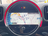 ●MINI純正ナビ:一体感のあるナビは、高級感ある車内を演出してくれます。Bluetooth再生などオーディオ機能も充実しておりますので、運転もより楽しめます♪