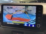 【マルチビューカメラシステム】専用のカメラにより、上から見下ろしたような視点で360度クルマの周囲を確認することができます☆死角部分も確認しやすく、狭い場所での切り返しや駐車もスムーズに行えます。
