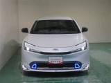 明度の高いLEDヘッドライトで、夜間の運転も安心です。
