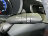 【オートライト】車外の明るさに応じて自動的にライトの点灯・消灯をしてくれます