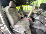 運転席シート廻りは使用感も少なく、良好な状態となっています。丁寧に使われていたことがよくわかりますね。
