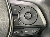 【レーダークルーズコントロール】高速道路での長距離走行が楽に!!自動で速度を保つクルーズコントロールが、衝突軽減システムと連携し、前方の車両を感知して車間を保つように速度調節してくれます!!