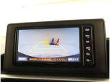 ガイドラインも表示されるバックカメラが付いているので、車庫入れが苦手という方も安心です♪