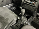 距離だけではありません。4WD、マニュアルの本格派!