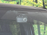 【ドライブレコーダー】ドライブレコーダー装備!走行中はもちろん、あおり運転や事故に遭遇した際、映像で記録し、万一のリスクに備えます。※記録用SDカードはお客様ご自身でご準備いただく必要があります。
