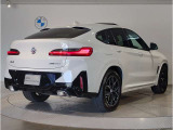 BMWのお車は、&ldquo;駆け抜ける歓び&rdquo;を体現しております。走行の安定性とコーナリングの良さを追求し、思い通りにハンドルの操作可能です。