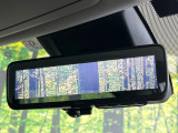 【デジタルインナーミラー】後席の大きな荷物や同乗者で後方が確認しづらい時でも安心!カメラが撮影した車両後方の映像をルームミラー内に表示。クリアな視界で状況の確認が可能です!