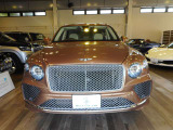 ベンテイガ V8 4WD