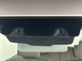 先進の安全装備ついてます。詳しい装備内容、仕様等につきましてはスタッフにお問合せ下さい。