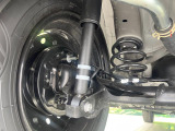 お車を安心してお乗りいただく為には、足回りの定期点検が欠かせません。サービスサポート(有償保証)では無料点検もご提供しており、安心のカーライフをお過ごしいただけるサポート体制が整っています。