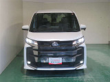 明度の高いLEDヘッドライトで、夜間の運転も安心です。
