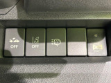 【スズキ セーフティサポート】走行中に前方の車両等を認識し、衝突しそうな時は警報とブレーキで衝突回避と被害軽減をアシスト。より安全にドライブをお楽しみいただけます。