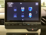 ナビゲーションはフルセグTV、インターナビ対応のGathers純正メモリーナビを搭載しています。Bluetoothオーディオ機能がありますので、スマートフォンなどの音楽も再生できます。