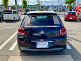 コーナーセンサー付きですので駐車も安心です。