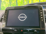 【大画面ナビ】人気の大型9インチナビを装備。存在感のある大画面はインパクト大!ナビ利用時のマップ表示は見やすく、テレビやDVDは臨場感がアップ!いつものドライブがグッと楽しくなります♪