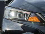 【LEDヘッドライト】とっても明るいLEDヘッドライトが装着されているので、夜の運転も明るく安全です。