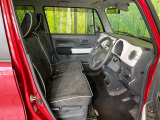 運転席シート廻りは使用感も少なく、良好な状態となっています。丁寧に使われていたことがよくわかりますね。