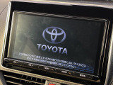 【純正ナビ】人気の純正ナビを装備しております。ナビの使いやすさはもちろん、オーディオ機能も充実!キャンプや旅行はもちろん、通勤や買い物など普段のドライブも楽しくなるはず♪