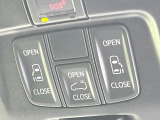 【両側パワースライドドア】スマートキーや運転席のスイッチで後席両側スライドドアの開閉が可能♪電動だから力を入れてドアを開ける必要が無く、小さなお子様でも簡単に開け閉めでき快適です♪