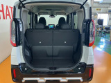 簡単な荷物が載せられるトランクルーム