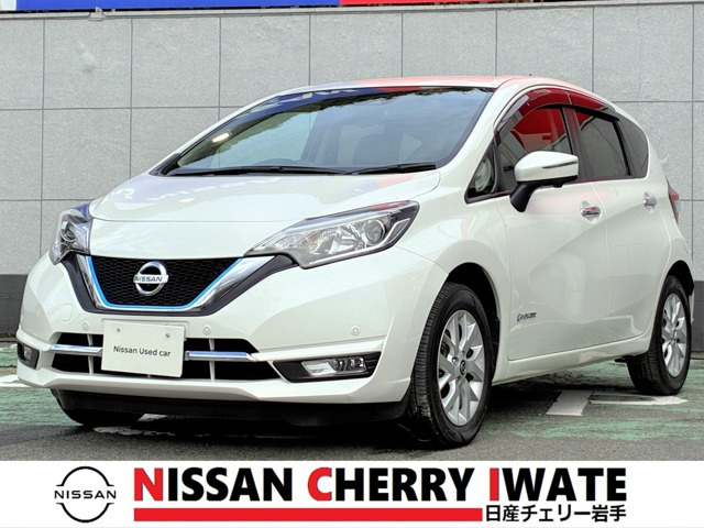 ノート 1.2 e-POWER メダリスト FOUR 4WD