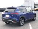 明るく広々、落ち着いた店内では、中古車のご検討・ご購入のほか、携帯電話(au)の購入等、様々なご相談に幅広く応えていきます♪